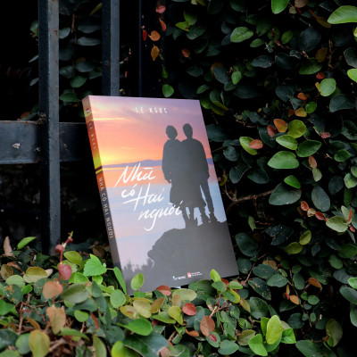 Nhà Có Hai Người ( tặng sổ tay xương rồng )