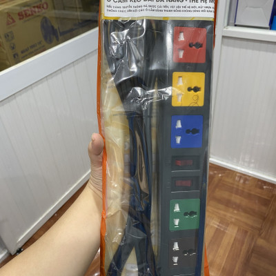 Ổ cắm LiOA 6 lỗ 3 chấu 6D52N dây dài 5m