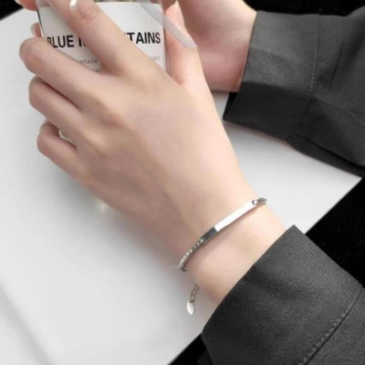 [Khắc tên] [Ghi Chú] Lắc  kèm tên cặp đôi vuông nam nữ Khắc Tên theo yêu cầu thuần Việt