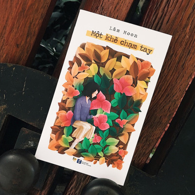 Cuốn sách: Một Khẽ Chạm Tay