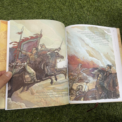 [Bộ LỊCH SỬ VIỆT NAM BẰNG TRANH] - BÌA CỨNG - IM MÀU TOÀN BỘ - NXB TRẺ - [Ngô Quyền đại phá quân Nam Hán] -