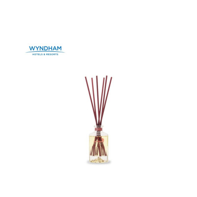 Que mây tán hương khách sạn 5* Wyndham Hotel