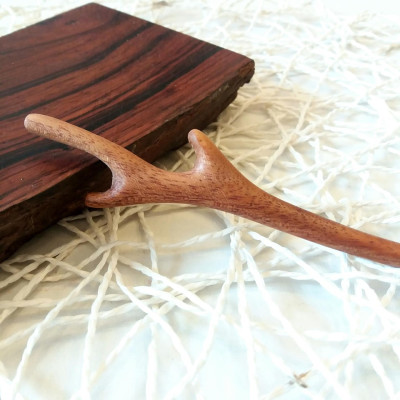 TRÂM CÀI TÓC GỖ SIMPLE 2