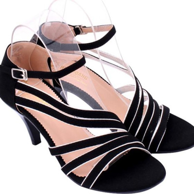 Giày Sandal Nữ Cao Gót Huy Hoàng HT7061 - Đen