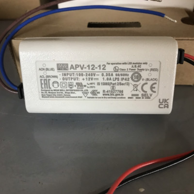 Nguồn LED 12V 1A APV-12-12 Meanwell