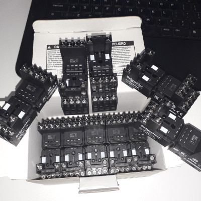 Đế rơ le RXZE2M114 Schneider Electric | Chính hãng |