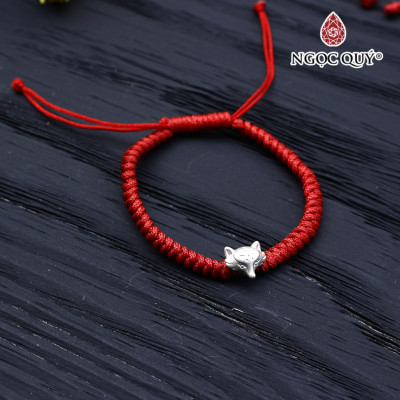 Vòng tay thắt dây đỏ phối charm hồ ly bạc - Ngọc Quý Gemstones