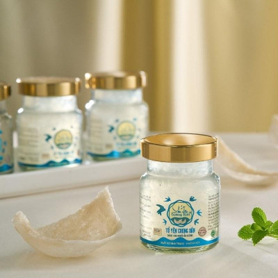 [CHÍNH HÃNG] Yến Sào Hoàng Kim - Hộp Quà Biếu Sức Khỏe Phúc An Khang (50g Tổ Yến & 4 Hũ Yến Chưng Ăn Kiêng) Tốt Cho Người Phục Hồi Sức Khỏe