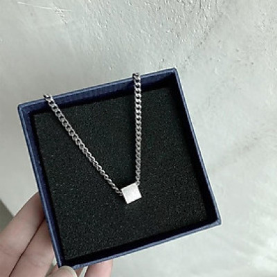 Vòng cổ titan khối hộp xu hướng thời trang giới trẻ