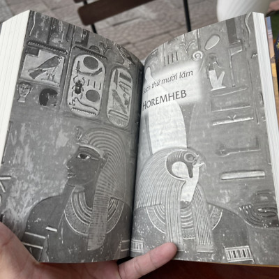 (Nguyên tác của Dấu chân Trên cát) NGƯỜI AI CẬP - QUYỀN LỰC VÀ TÌNH YÊU - Tập 2 – Mika Waltari - First News – Nxb Dân trí 