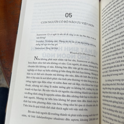 LƯỢC SỬ NGÔN NGỮ - chuyện kể về phát minh vĩ đại nhất của loài người