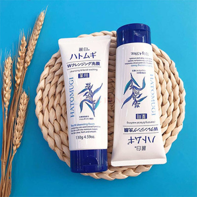 Sữa rửa mặt Kumano Reihaku Hatomugi W Cleansing Foam giúp làm sạch và sáng da (130g) - Hàng chính hãng