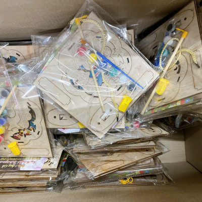 Lồng Đèn Trung Thu Gỗ Tự Tô Màu, Đèn Lồng Gỗ Thủ Công Handmade Nhiều Mẫu Dễ Thương Kèm Đèn Led - HÀNG CHÍNH HÃNG MINIIN