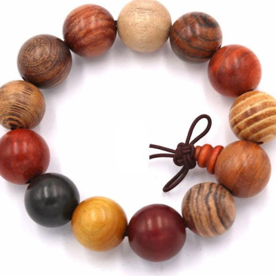 Chuỗi tay gỗ Đàn hương 8 màu 18 ly