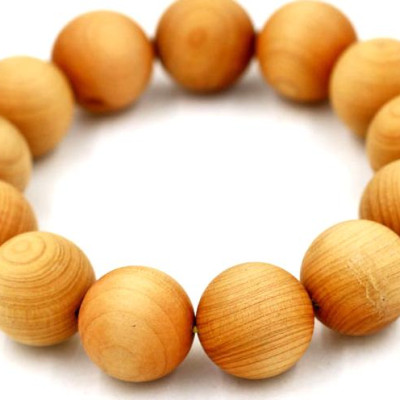 Chuỗi đeo tay gỗ ngọc am 18 ly 13 hạt