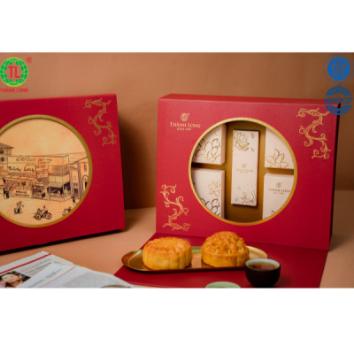Hộp bánh trung thu cao cấp 4 bánh 2 trứng 220g - Như Ý - Thành Long 880g - tặng 1 hộp trà - Việt Nam
