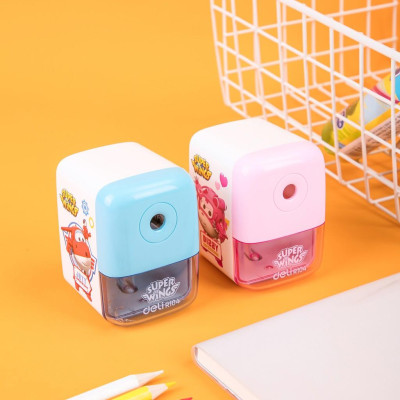 Gọt chì quay tay Deli - hình nhân vật Super Wings - Xanh/Hồng - 1 chiếc - ER10409