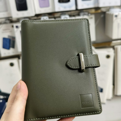 Ví da Wiwu Ambassdor Passport Wallet để thẻ, giấy tờ, vé máy bay có nhiều ngăn và trang bị thêm dây đai chắc chắn - Hàng chính hãng