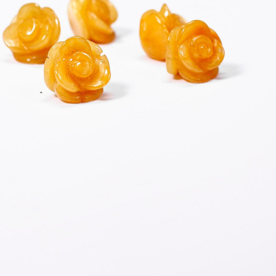 Charm hoa mẫu đơn đá thiên nhiên làm mặt nhẫn, mặt dây chuyền, bông tai, vòng tay - Ngọc Qúy Gemstones