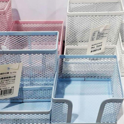 Khay Cắm Bút Deli 9154 (Màu Ngẫu Nhiên)