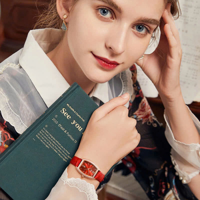 Đồng hồ nữ chính hãng IW Carnival IW537L-3 Kính chống xước ,Chống nước 30m ,Bảo hành 24 tháng,Máy pin Quartz,dây da đen xịn,thiết kế mặt chữ nhật đơn giản dễ đeo