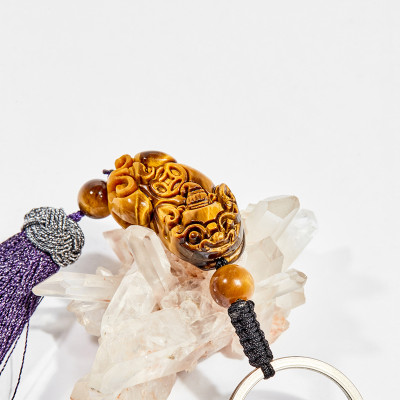 Móc khóa phong thủy đá mắt hổ vàng nâu tỳ hưu 15cm mệnh thổ , kim - Ngọc Quý Gemstones