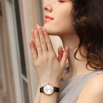 Đồng Hồ Nữ I&W Carnival 562L Chính Hãng BH 24T Chịu Nước 30m Kính Chống Xước Dây Da Cao Cấp ( Máy Quartz)