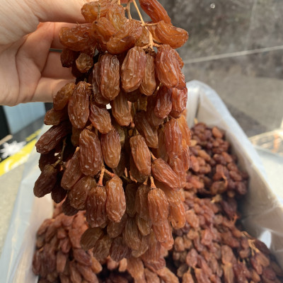 Nho khô nguyên cành ÚC Crimson hộp 300g