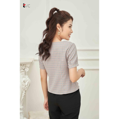 Áo Sơ mi kẻ caro cổ vuông, tay bồng Tri