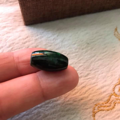 Mặt Dây Chuyền Hạt To Lu Thống dài 18,4mmx dầy 10,5mm Chất liệu đá cẩm thạch tự nhiên Màu xanh đậm đẹp