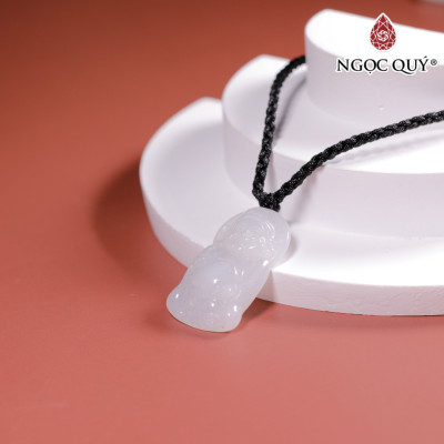 Mặt dây chuyền thần tài cẩm thạch bạch ngọc type A 32x18mm mệnh thủy kim - Ngọc Quý Gemstones