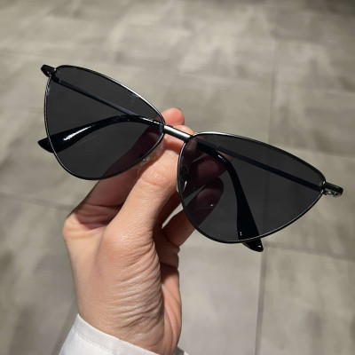 Kính râm nữ Mắt mèo kim loại sành điệu