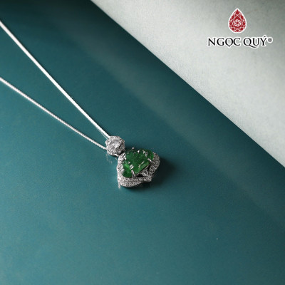 Dây chuyền Di lặc phỉ thúy cao băng lục type A  13x15mm dài 19mm - Ngọc Qúy Gemstones