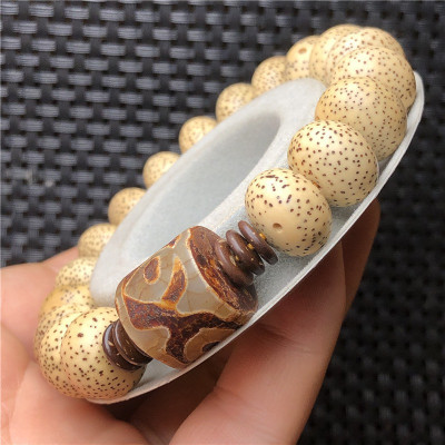  VÒNG TAY CHUỖI HẠT BỒ ĐỀ TINH NGUYỆT TỰ NHIÊN PHỐI DZI TÂY TẠNG 