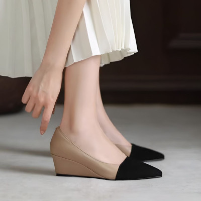 Giày đế xuồng bít mũi nữ cao 4 phân RO692 ROSATA tại BCASHOP thiết kế thời trang, tinh tế và êm ái