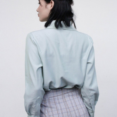 LAAS Somi phối nẹp xanh lá form cơ bản thanh lịch