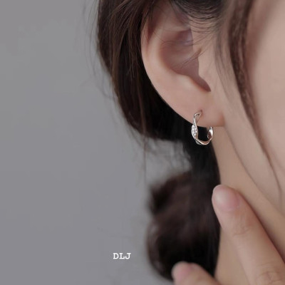 Bông tai bạc thời trang cá tính chất liệu bằng bạc s925 MS047