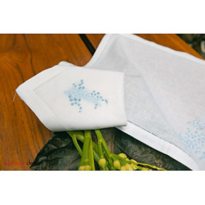 Bộ lót đĩa và khăn ăn linen thêu hoa mimosa