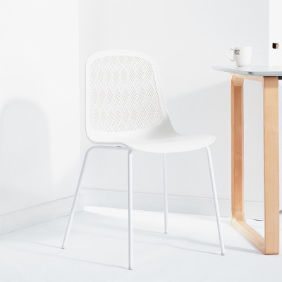 Ghế nhựa nhập khẩu Tundo chất lượng JNST 3003ACT 42 x 46 x 83 cm