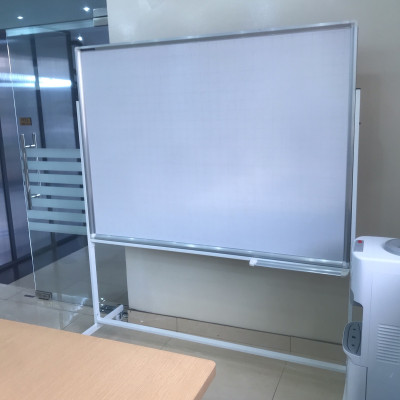 Bảng di động 1 mặt viết bút lông Poly - trắng kẻ ô ly Bavico 1,2x1,4m