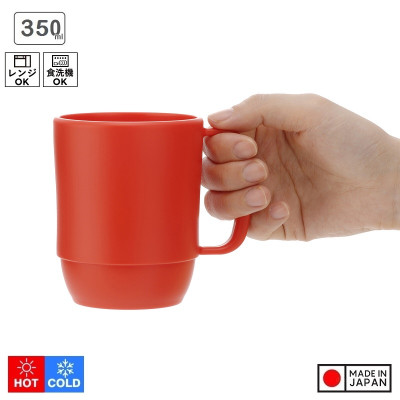 Cốc nhựa Inomata 350ml có kiểu dáng đơn giản cùng quai cầm chữ c tiện dụng, chắc chắn - nội địa Nhật Bản