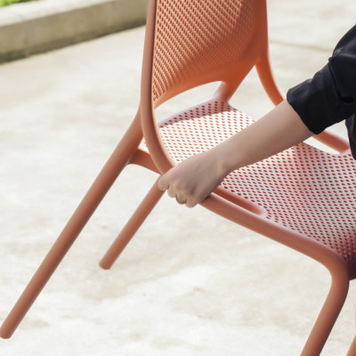 Ghế nhựa đúc liền khối tựa lưng dạng lưới