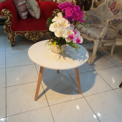 Bàn sofa tròn trắng - Đường kính 60cm - Chân gỗ tự nhiên