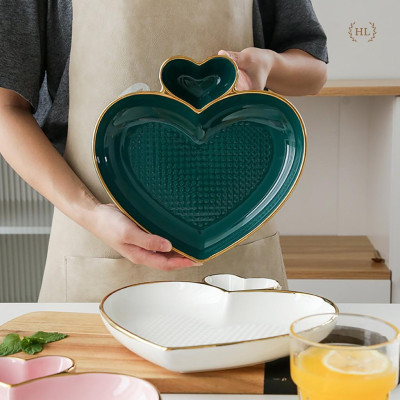 Đĩa sứ chia ngăn | Đĩa chia ngăn đựng nước chấm , gia vị chất liệu sứ kẻ vàng kim hình trái tim - hình hoa Decor 2022