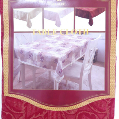 (Tặng 1 lót phần ăn 30x45 cm) Khăn trải bàn PAULEE –WB-601 (120 x 150 cm) - chất liệu vải polyester