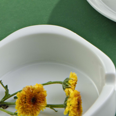 Gạt tàn vuông sứ trắng cao cấp Long Phương