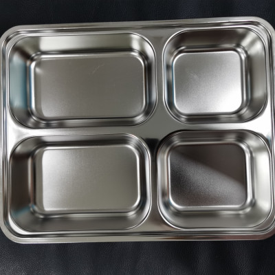 KHAY CƠM PHẦN INOX 4 NGĂN SÂU LÒNG CÓ NẮP