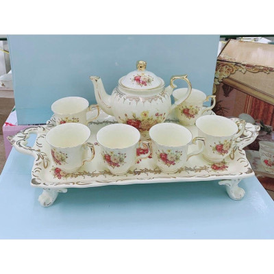 BỘ ẤM CHÉN SỨ HOA MẪU ĐƠN THẤP PHONG CÁCH HOÀNG GIA KÈM KHAY VIỀN VÀNG CAO CẤP