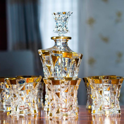 Bộ Bình và 6 Ly Uống Rượu Whiskey Pha Lê Mạ Vàng Họa Tiết Kim Cương (700/200ml)