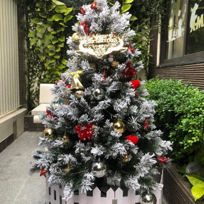 Cây thông noel 3 loại lá phủ tuyết cao 90cm - Tán dày và đẹp, cây thông chắc chắn và dể tháo lắp